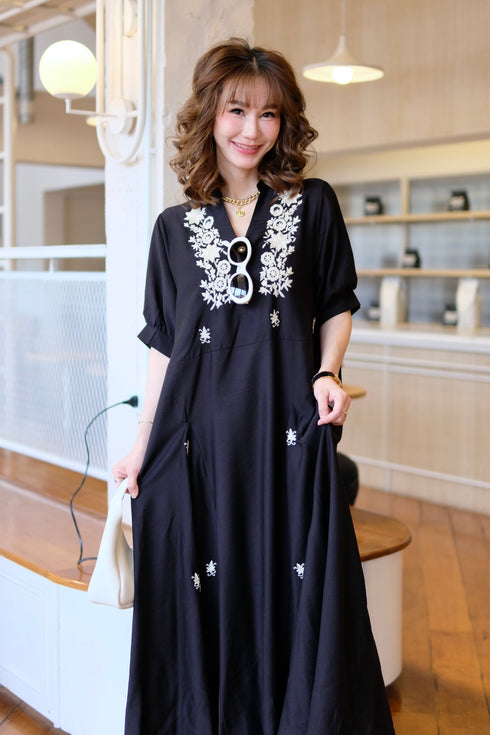 Embroidery Pattern V Neck Loose Fit Dress